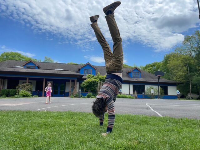 Another great week is in the books at Zena Democratic School! It is so nourishing and SO MUCH FUN to be a part of a school that practices freedom grounded in community rather than sets and series of prescribed curricula. We are so grateful for it. It was a celebratory springy kinda week. Some pictured highlights included: big jump rope outside 🪢🏃‍♂️, a lot of four-leaf clover action 🍀, a super-sweet birthday party 🎉, staff head-stands, an impromptu game of musical chairs in the kitchen 🎶🪑, and a David(s) v Goliath game of tug-of-war. Thank you so much to everyone who makes this place what it is!

✨🙌🏼✨OPEN HOUSE✨🙌🏼✨ Tomorrow, Saturday, May 18, 1:00-4:00; come check out our unique school!